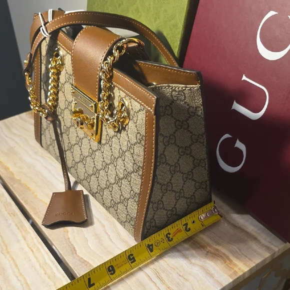 Gucci Beige and Brown Shoulder Bag with Gold Accents - Picture 9 of 10